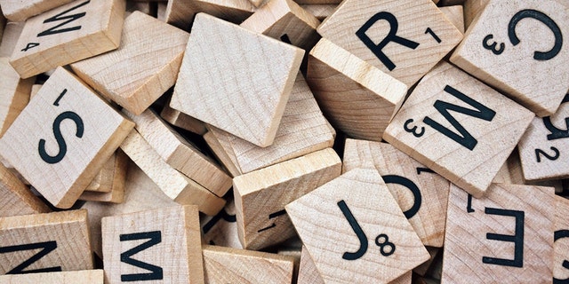 random-scrabble-blocks